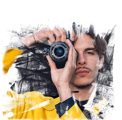 Elie Boisiaud graphiste au travail Anjou